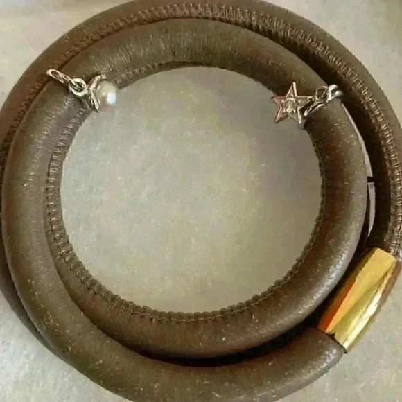 Endless Leather Bracelet with Charms - NWOT - Picture 5 of 7